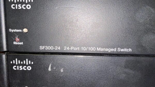 Switch Cisco SF300-24 - Image 2